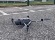 Dron posado en el suelo